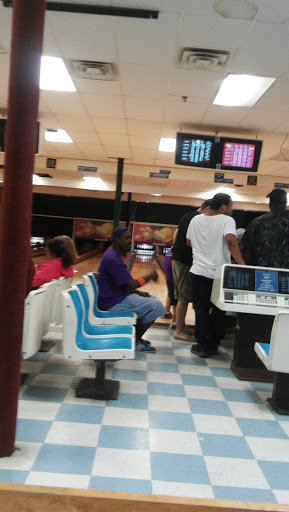 Bowling Alley «Indian Lanes», reviews and photos, 815 E Northside Dr, Clinton, MS 39056, USA