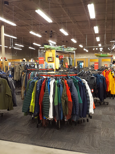 Camping Store «REI», reviews and photos, 1165 Perimeter Center W #200, Atlanta, GA 30338, USA