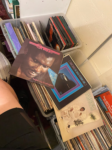 Thrift Store «New Elephant Resale Shop Of Chicago, NFP», reviews and photos, 2325 N Clark St, Chicago, IL 60614, USA