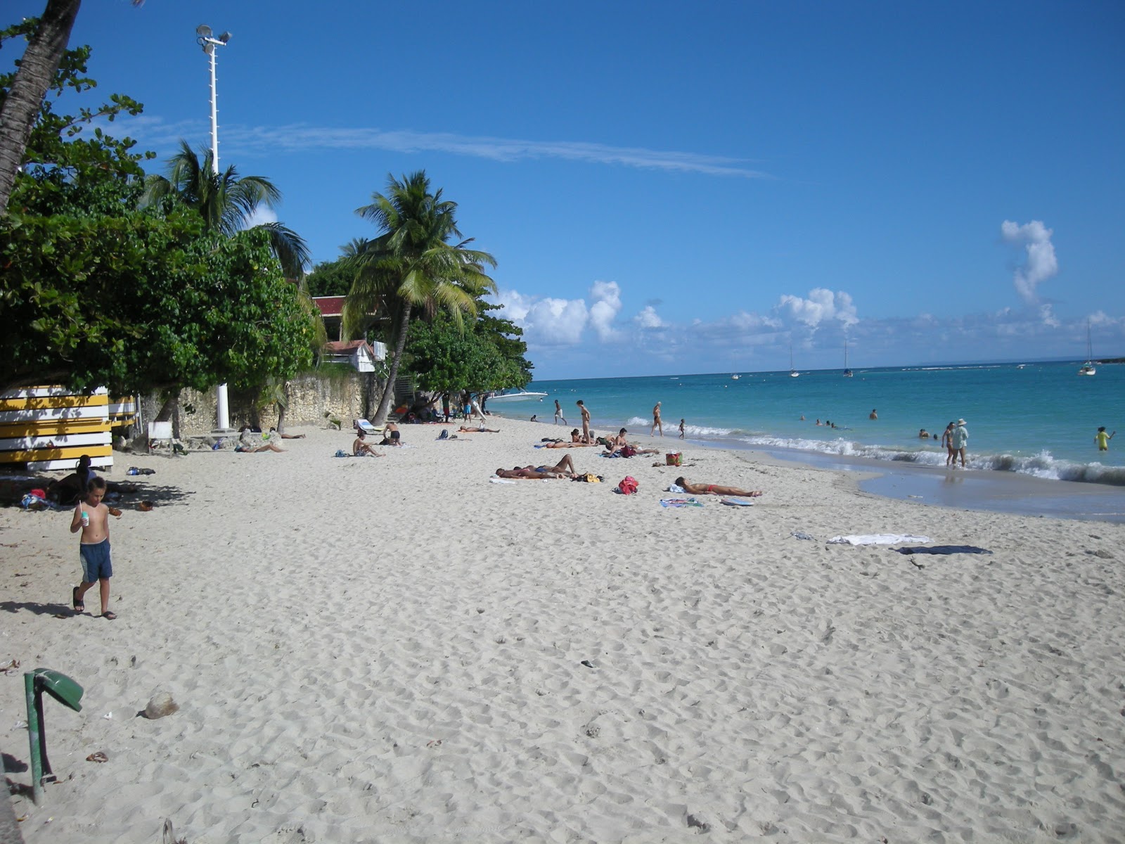 Photo de Plage de la Datcha avec un niveau de propreté de partiellement propre