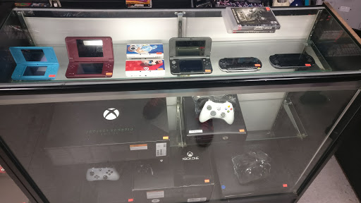 Video Game Store «Video Game Cavern», reviews and photos, 3058 Wade Hampton Blvd #24, Taylors, SC 29687, USA