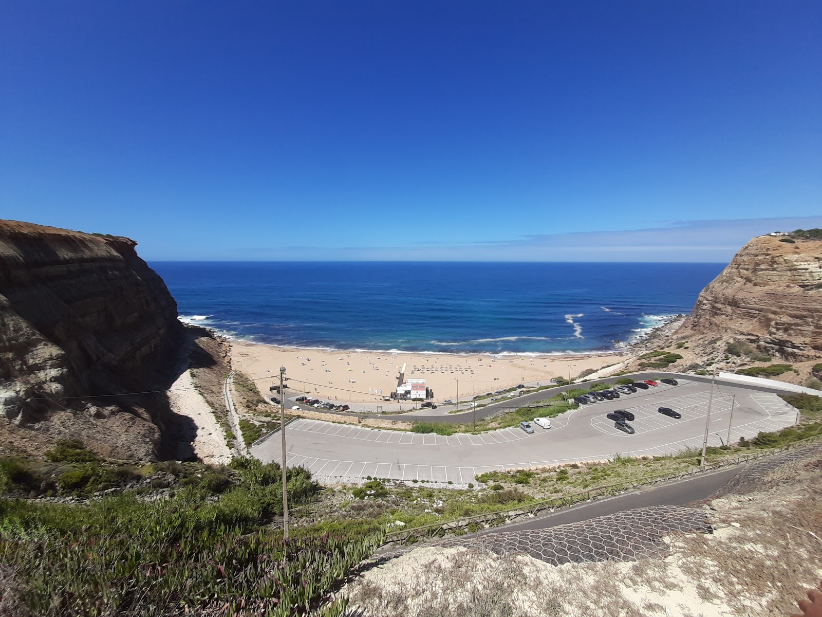 Praia da Calada'in fotoğrafı - tatil için iyi evcil hayvan dostu nokta