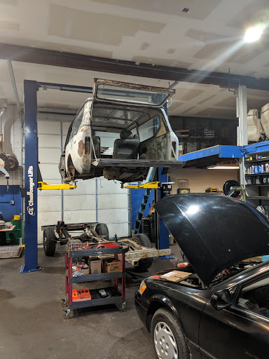 Auto Repair Shop «Lobbestael Automotive, LLC», reviews and photos, 15104 NE Caples Rd, Brush Prairie, WA 98606, USA