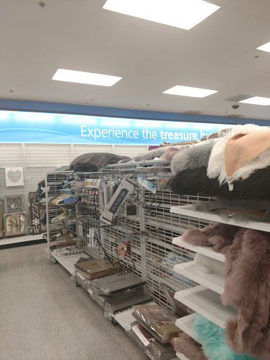 Clothing Store «Ross Dress for Less», reviews and photos, 835 Cortez Rd W, Bradenton, FL 34207, USA