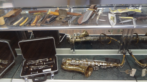 Pawn Shop «Mad Dog Pawn», reviews and photos, 3324 Manatee Ave W, Bradenton, FL 34205, USA