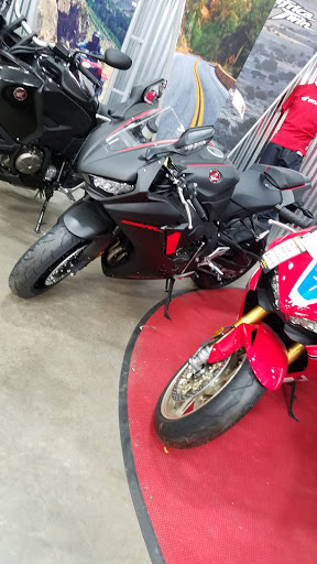 Motorsports Store «Big St. Charles Motorsports», reviews and photos, 3830 W Clay St, St Charles, MO 63301, USA