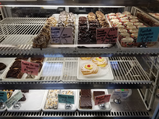 Bakery «Sweet Cakes Bakery and Cafe», reviews and photos, 1227 Kingstown Rd, Wakefield, RI 02879, USA
