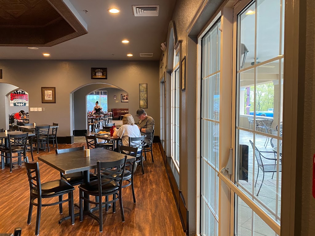 Scooter's Sports Grill 65616