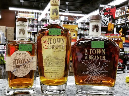 Liquor Store «A & B Liquor Store», reviews and photos, 46778 Van Dyke, Utica, MI 48317, USA