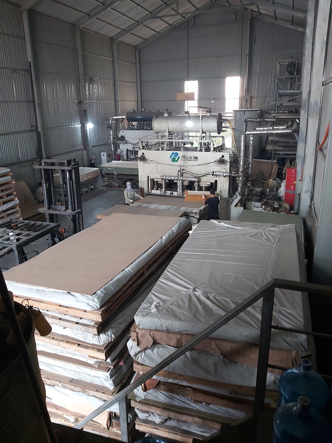 Nhà máy ván gỗ công nghiệp phủ melamine văn nhàn