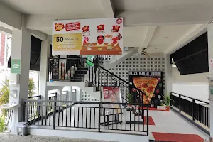 Pizza Hut Restoran image