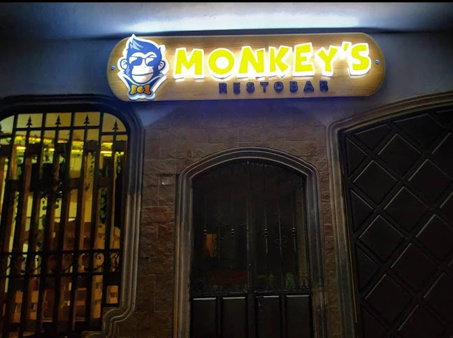 Opiniones de Monkeys Resto Bar en Milagro - Pub