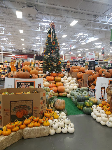 Grocery Store «H-E-B Grocery», reviews and photos, 3590 College St, Beaumont, TX 77701, USA