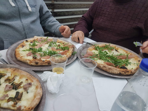Pizzeria La Bruna Sas in Torre del Greco, Città Metropolitana di Napoli