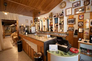 Trattoria L'Arco image