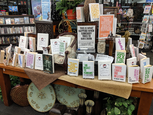 Book Store «Bookmans Phoenix Entertainment Exchange», reviews and photos, 8034 N 19th Ave, Phoenix, AZ 85021, USA