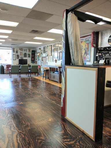 Lawrence Tattoo Company, 600 Lawrence Ave #2a, Lawrence, KS 66049, USA, 