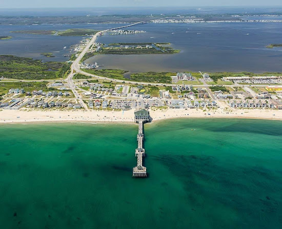 Jennette's Pier beach