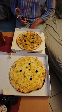 Plats et boissons du Pizzeria Pizzas Kiki à Martillac - n°2