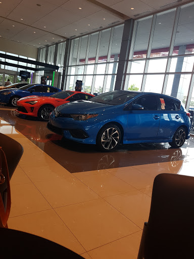 Toyota Dealer «Toyota of North Miami», reviews and photos, 16600 NW 2nd Ave, Miami, FL 33169, USA