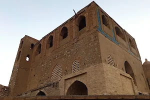 Pir Bakran Mausoleum image