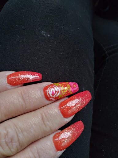 Nail Salon «Finest Nail & Tanning Salon», reviews and photos, 868 US-129 #11, Cleveland, GA 30528, USA