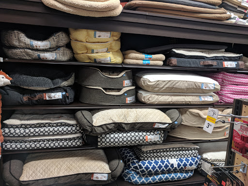 Pet Supply Store «Petco Animal Supplies», reviews and photos, 61-23 190th St, Fresh Meadows, NY 11365, USA