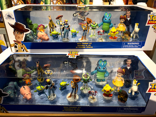 Toy Store «Disney Store», reviews and photos, 1540 Broadway, New York, NY 10036, USA