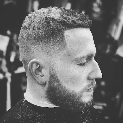 Barber Shop «Classic Sports Barber Shop», reviews and photos, 105 5th Ave N, Franklin, TN 37064, USA