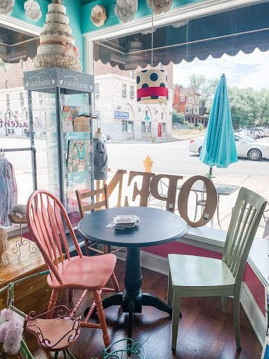 Bakery «Mulberries Cake Shop», reviews and photos, 2027 E Colfax Ave, Denver, CO 80206, USA