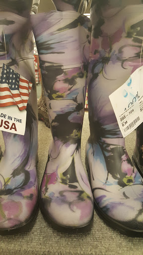 Shoe Store «Super Shoes», reviews and photos, 1525 Lincoln Way E, Chambersburg, PA 17202, USA