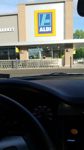 Supermarket «ALDI», reviews and photos, 2990 Edgely Rd, Levittown, PA 19057, USA