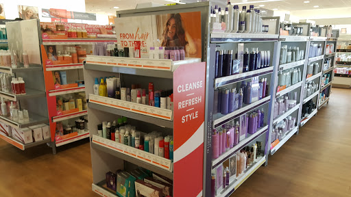 Hair Salon «Ulta Beauty», reviews and photos, 24235 Magic Mountain Pkwy, Valencia, CA 91355, USA