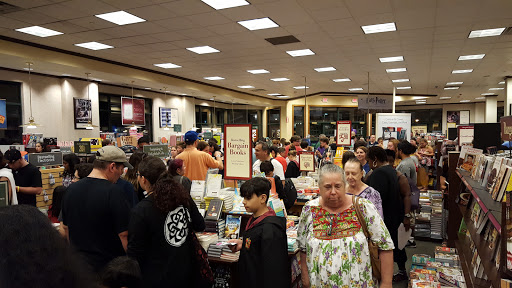 Book Store «Barnes & Noble», reviews and photos, 1180 Raritan Rd, Clark, NJ 07066, USA