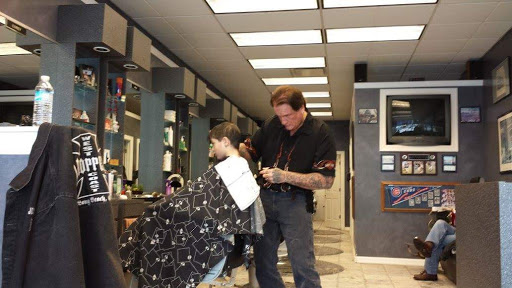 Barber Shop «Coreys North Arlington Hair & Barber Shop», reviews and photos, 130 E Rand Rd, Arlington Heights, IL 60004, USA
