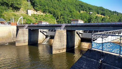 Centrale hydroélectrique EDF de Cambeyrac à Entraygues-sur-Truyère