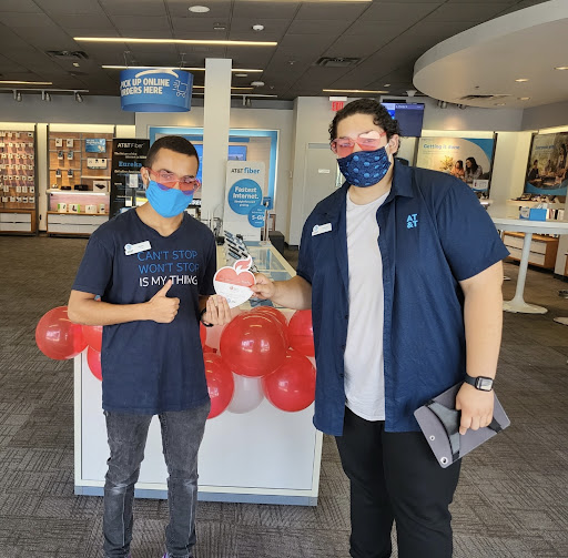 Cell Phone Store «AT&T», reviews and photos, 257 E 5th St, Eureka, MO 63025, USA