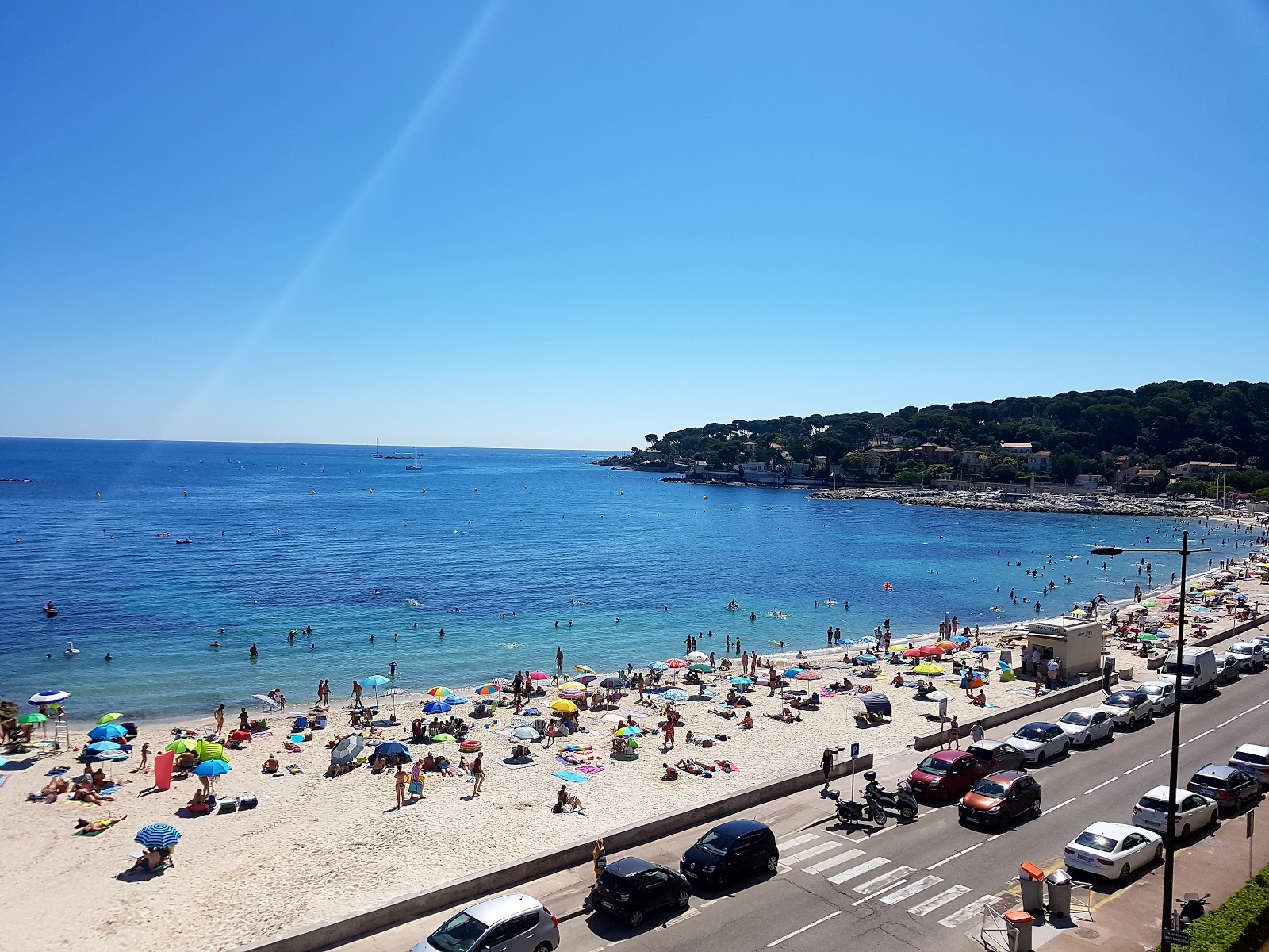 Foto de Plage de la Salis con brillante arena fina superficie