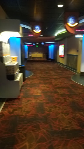 Movie Theater «Regal Cinemas Virginia Gateway 14 & RPX», reviews and photos, 8001 Gateway Promenade Pl, Gainesville, VA 20155, USA