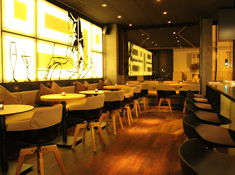 90 Grad Café Bar