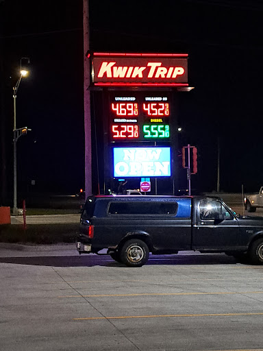 Convenience Store «Kwik Trip #307», reviews and photos, 1000 S Marquette Rd, Prairie du Chien, WI 53821, USA