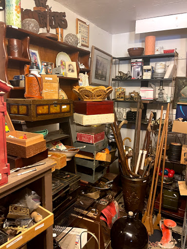 Used Furniture Store «Junk Shop», reviews and photos, 181 Albany Turnpike, Canton, CT 06019, USA
