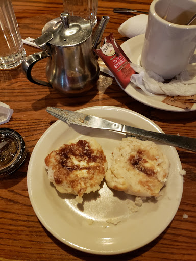 American Restaurant «Cracker Barrel Old Country Store», reviews and photos, 825 Marketplace Blvd, Hamilton Township, NJ 08691, USA