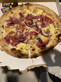 Plats et boissons du Pizzas à emporter Dolce Vita à Rillieux-la-Pape - n°2