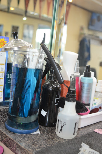 Barber Shop «New City Barber Shop», reviews and photos, 242 S Main St, New City, NY 10956, USA