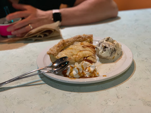 Ice Cream Shop «Dolce Vita Sunny Isles», reviews and photos, 18288 Collins Ave, Sunny Isles Beach, FL 33160, USA