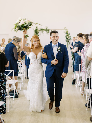 Bridal Shop «Bella Bridal Gallery», reviews and photos, 4301 Orchard Lake Rd Suite 190, West Bloomfield Township, MI 48323, USA