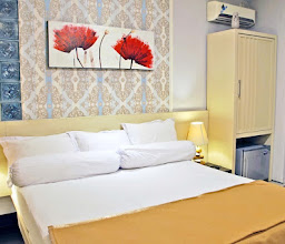 RedDoorz Plus near Ciputra World photo
