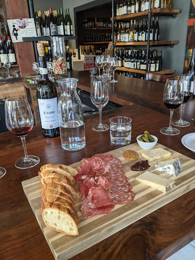 Wine Store «Division Wines», reviews and photos, 3564 SE Division St, Portland, OR 97202, USA