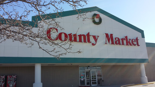 Shopping Mall «Village Green Shopping Center», reviews and photos, 7001 Alexandria Pike, Alexandria, KY 41001, USA